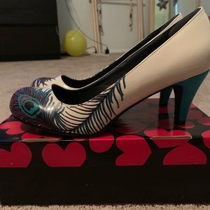 T.U.k peacock heels